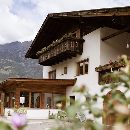 Schoene Wohnung Am Stadtrand Von Meran Valentinhof المظهر الخارجي الصورة